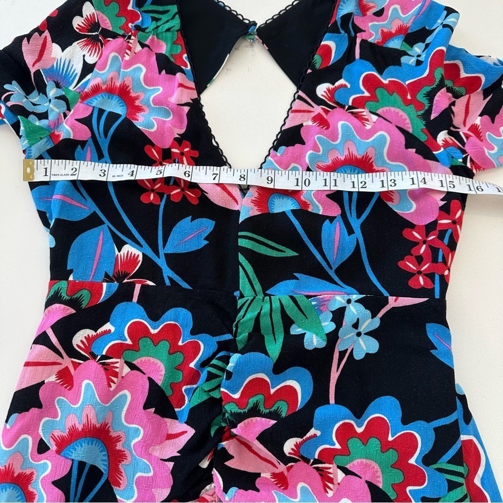 Maeve Vibrant Rouched Floral Backless Dress - Picture 14 of 15